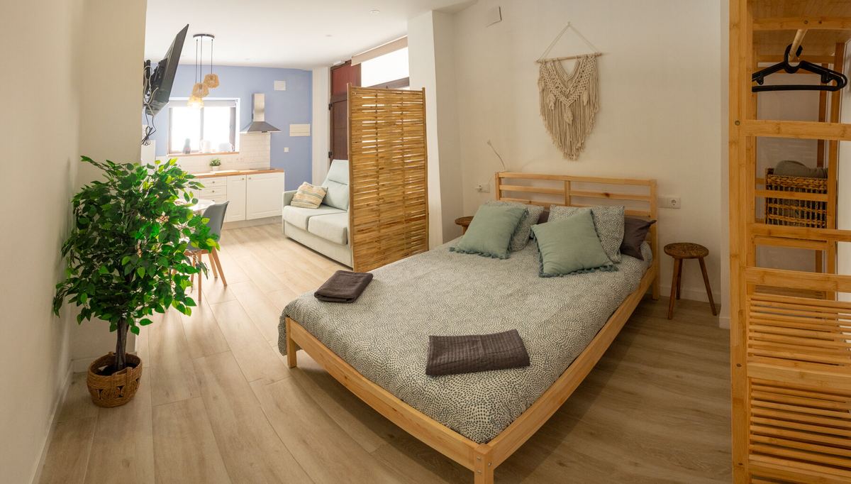 Bedroom with double bed