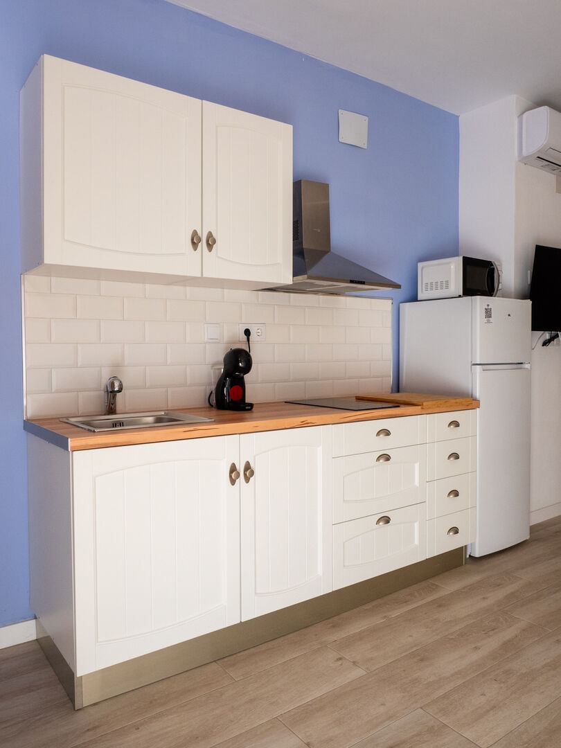 Fully equipped kitchen